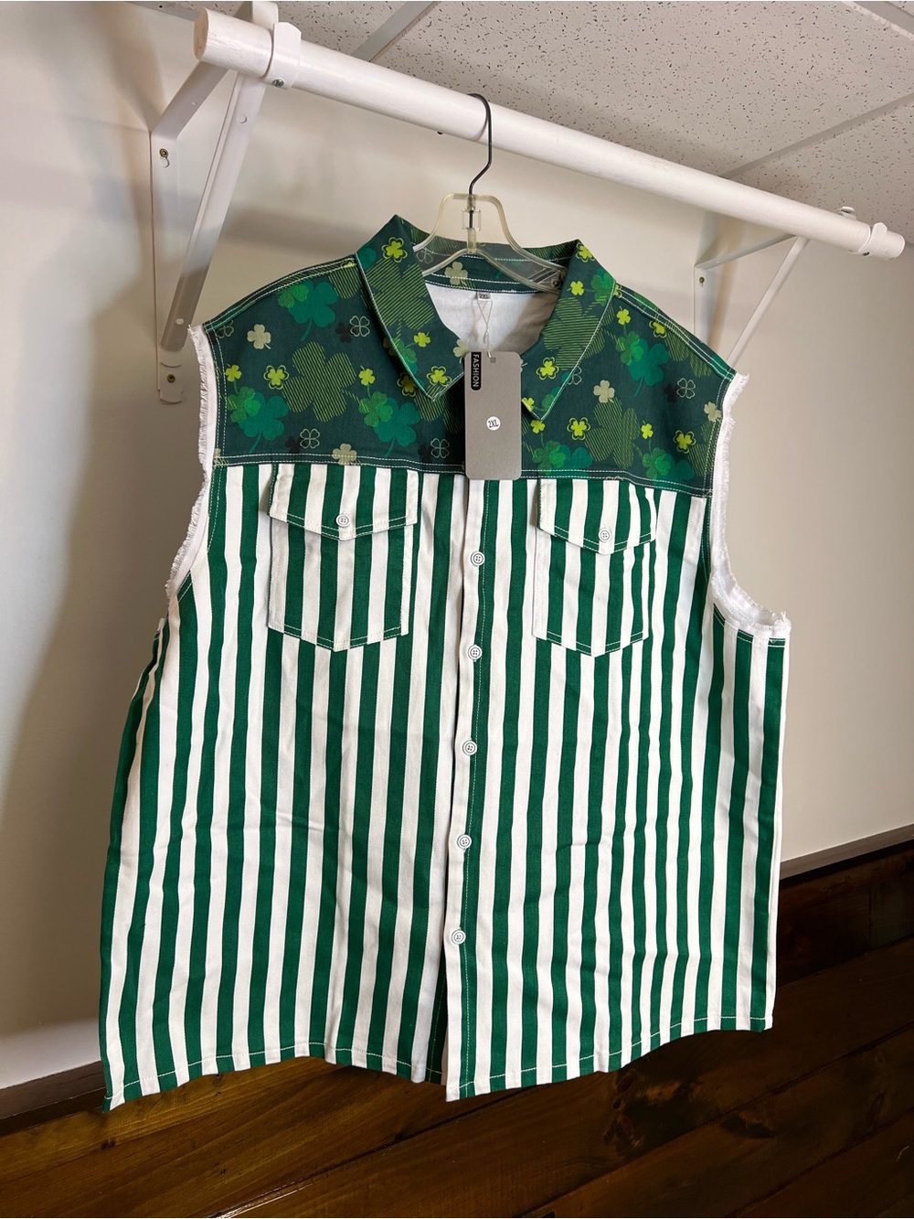 NWT Amazon Green Striped St. Patrick’s Day Vest Men’s- 2XL